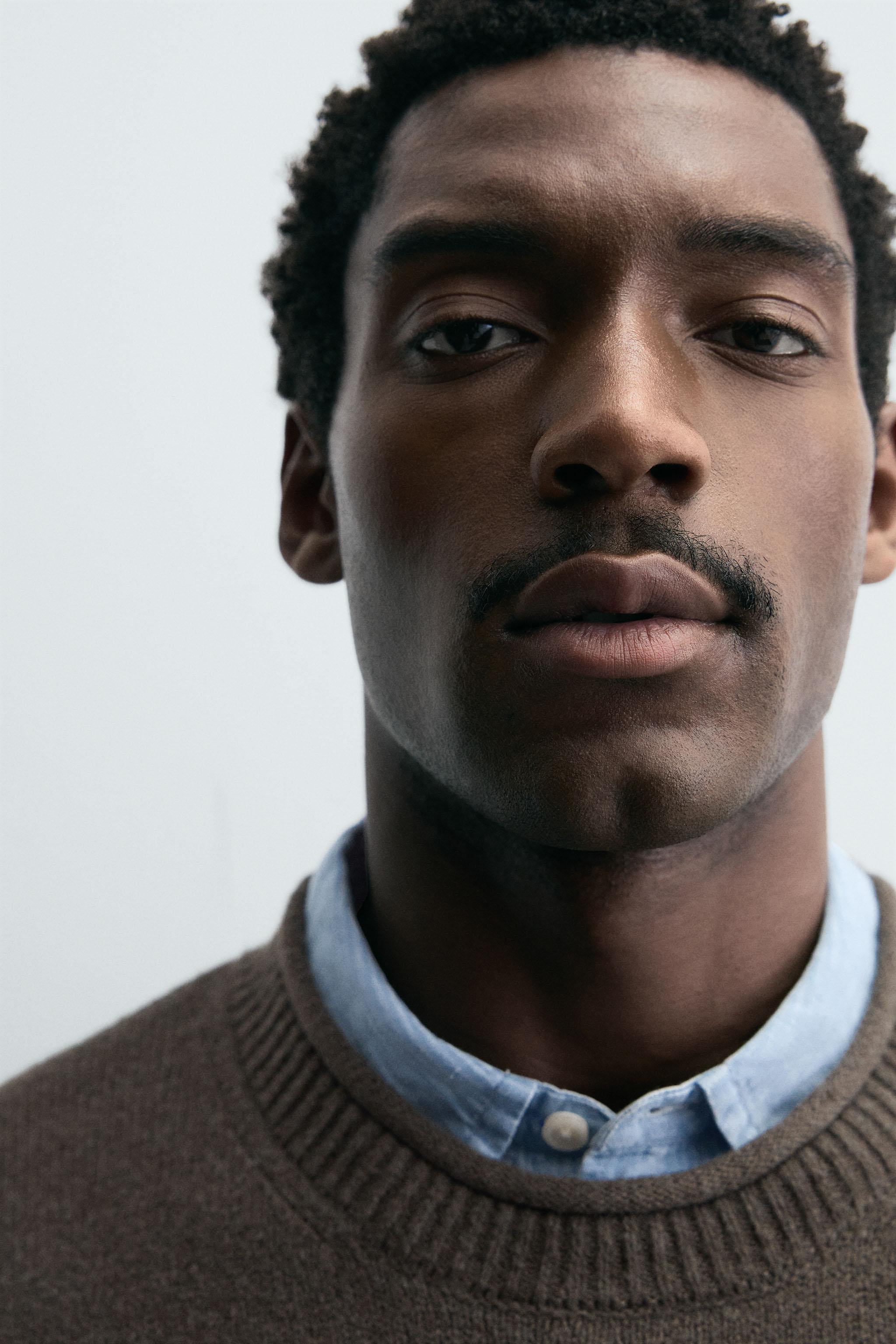 TEXTURED KNIT SWEATER